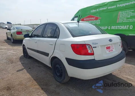 2007 Kia Rio Lx z USA, uszkodzony, nr VIN KNADE123676293133
